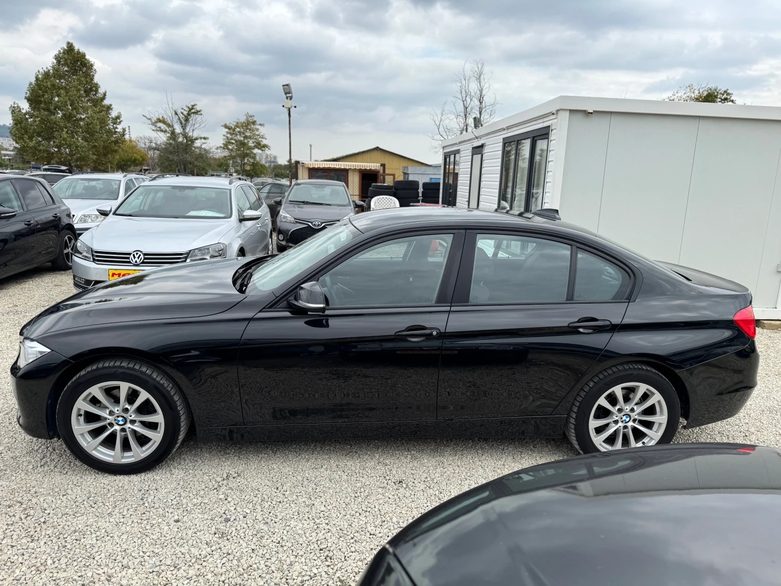 BMW 320 2.0d - изображение 6