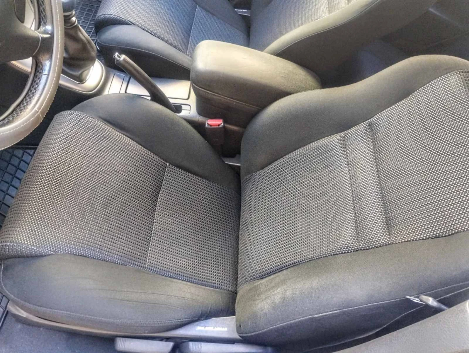 Toyota Avensis D4D 2.2 150к.с, Навигация, FACE, снимка 15 - Автомобили и джипове - 53921361