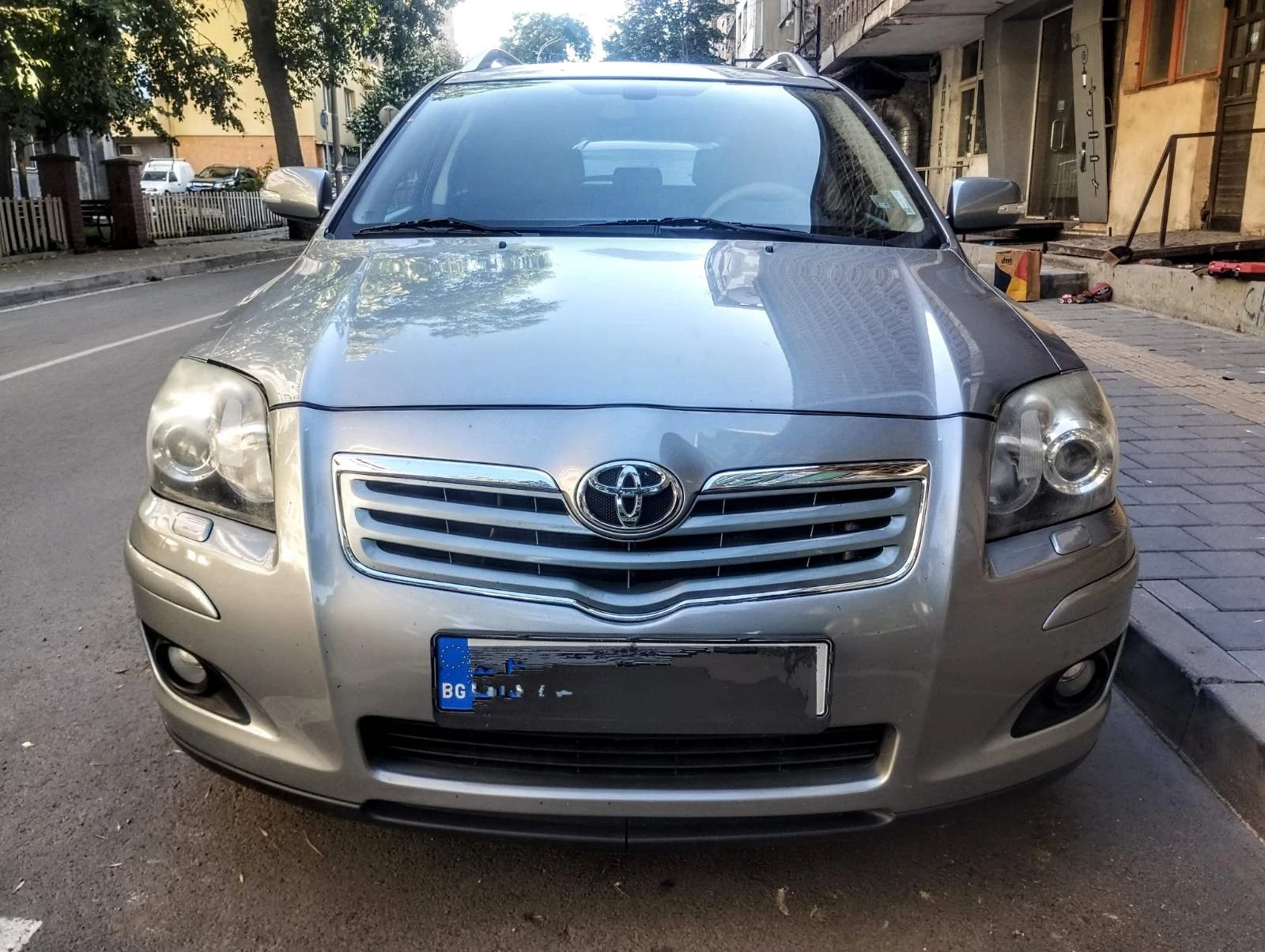 Toyota Avensis D4D 2.2 150к.с, Навигация, FACELiFT - изображение 2