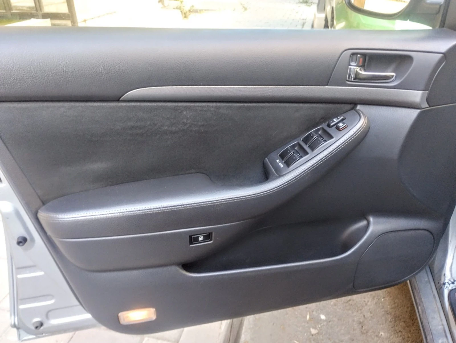 Toyota Avensis D4D 2.2 150к.с, Навигация, FACE, снимка 13 - Автомобили и джипове - 53921361