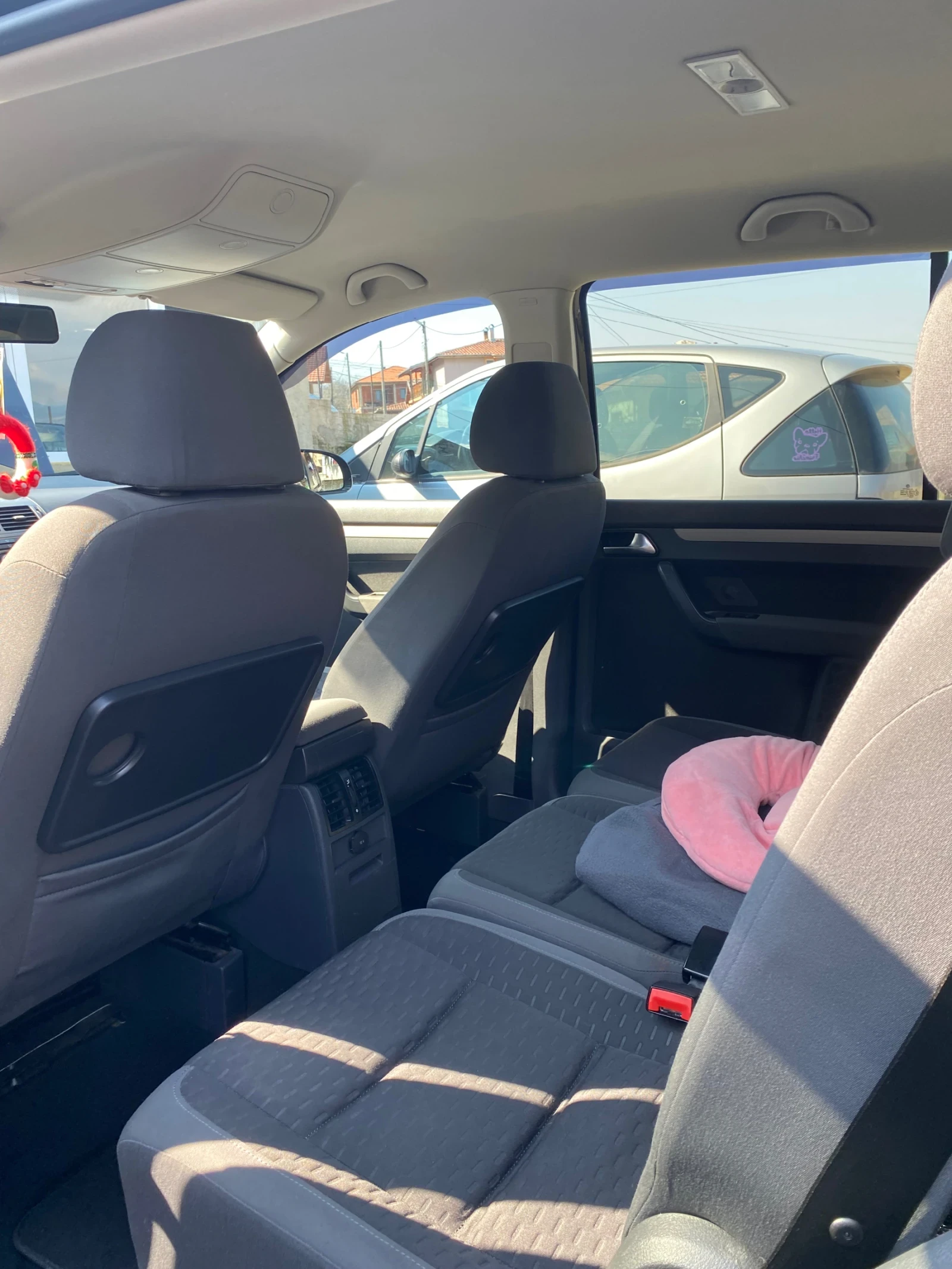 VW Touran, снимка 11 - Автомобили и джипове - 53745452