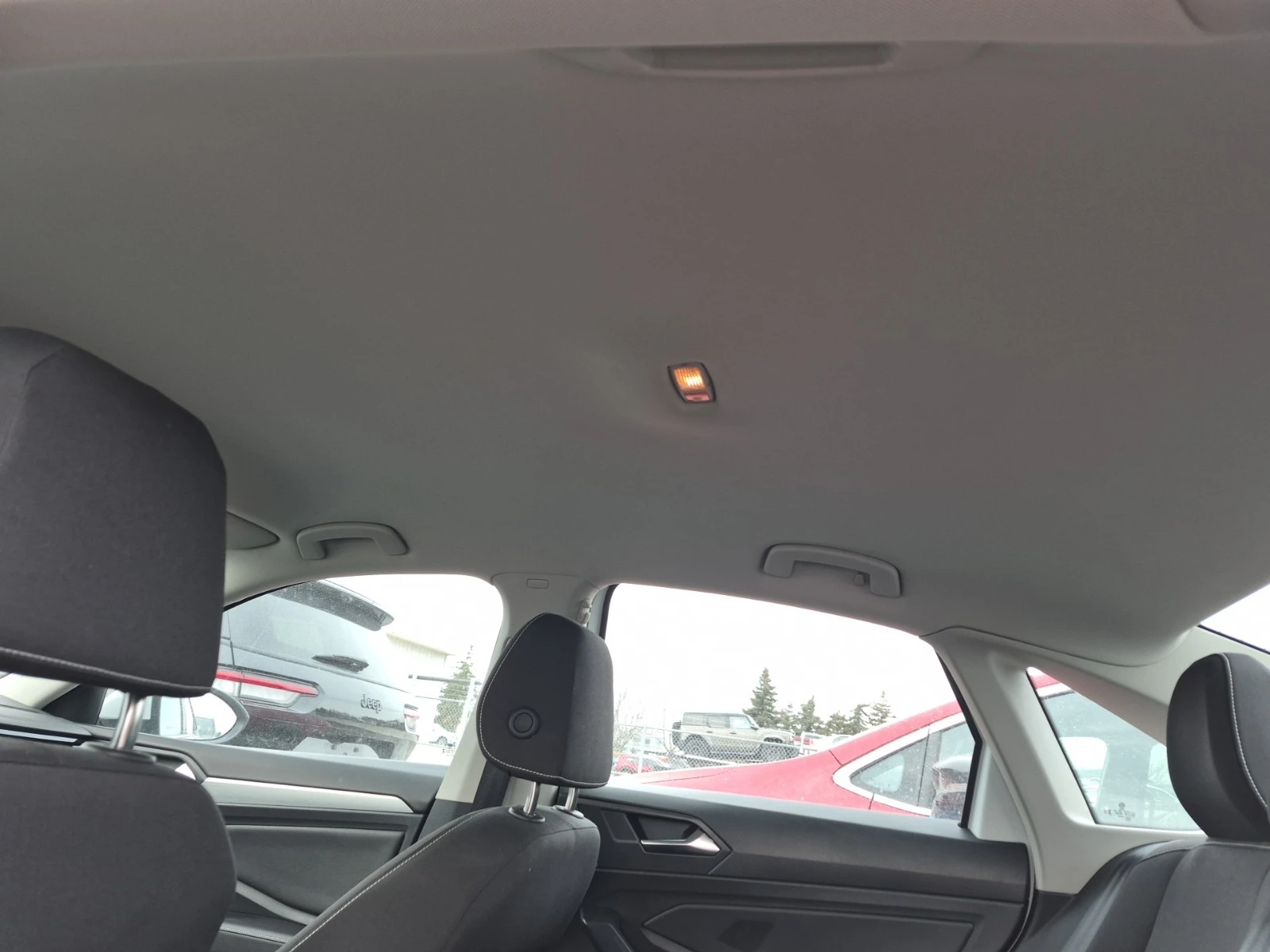 VW Jetta * * CARFAX * * АВТО КРЕДИТ * * , снимка 8 - Автомобили и джипове - 53829929