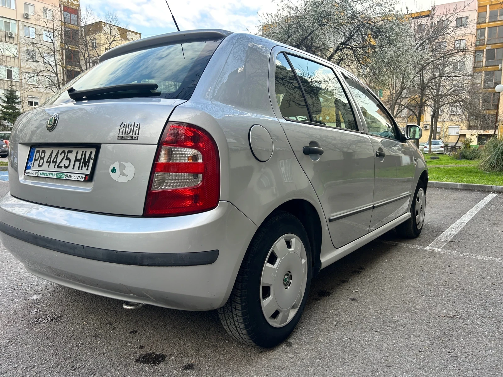 Skoda Fabia 1.4 16v, снимка 5 - Автомобили и джипове - 53975633