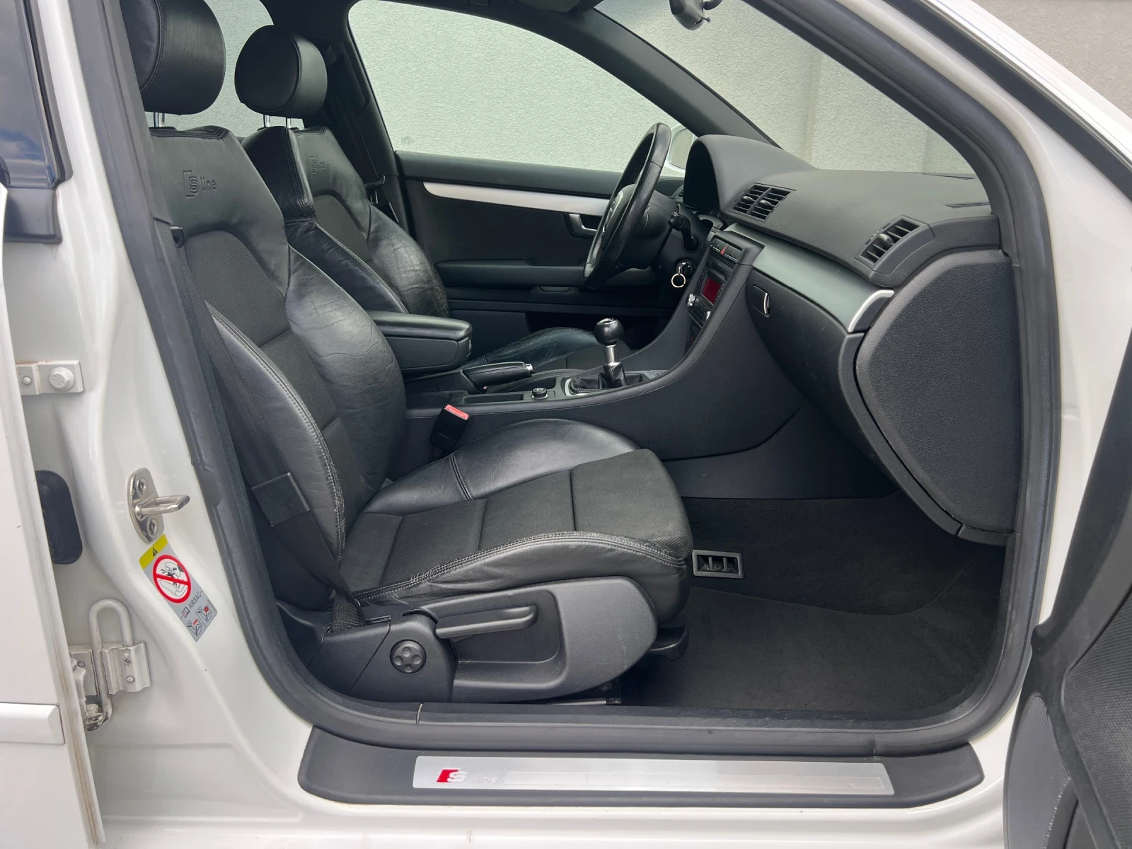 Audi A4  S-line+ + 2.0TDI , снимка 10 - Автомобили и джипове - 53989839