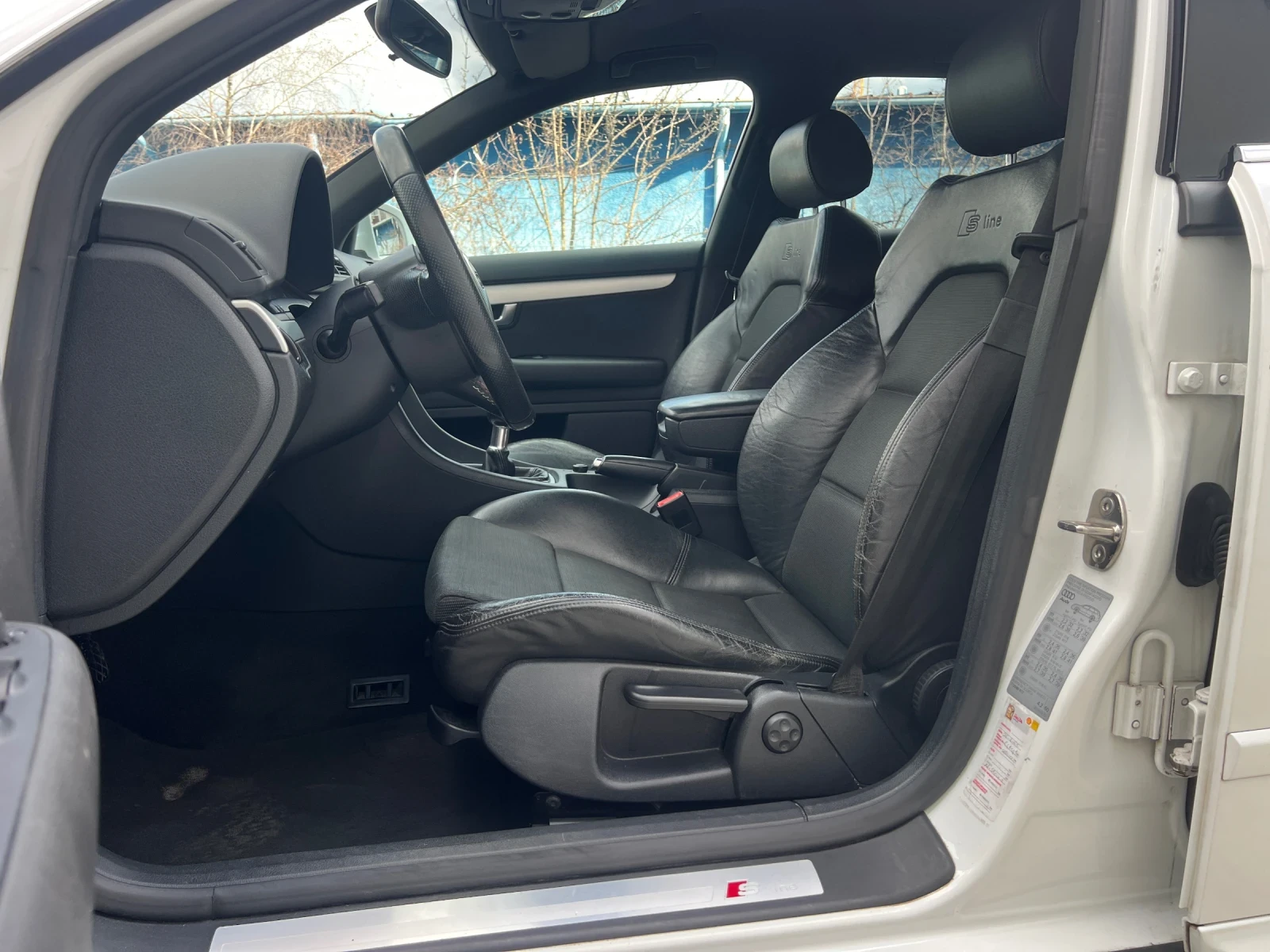 Audi A4  S-line+ + 2.0TDI , снимка 9 - Автомобили и джипове - 53989839