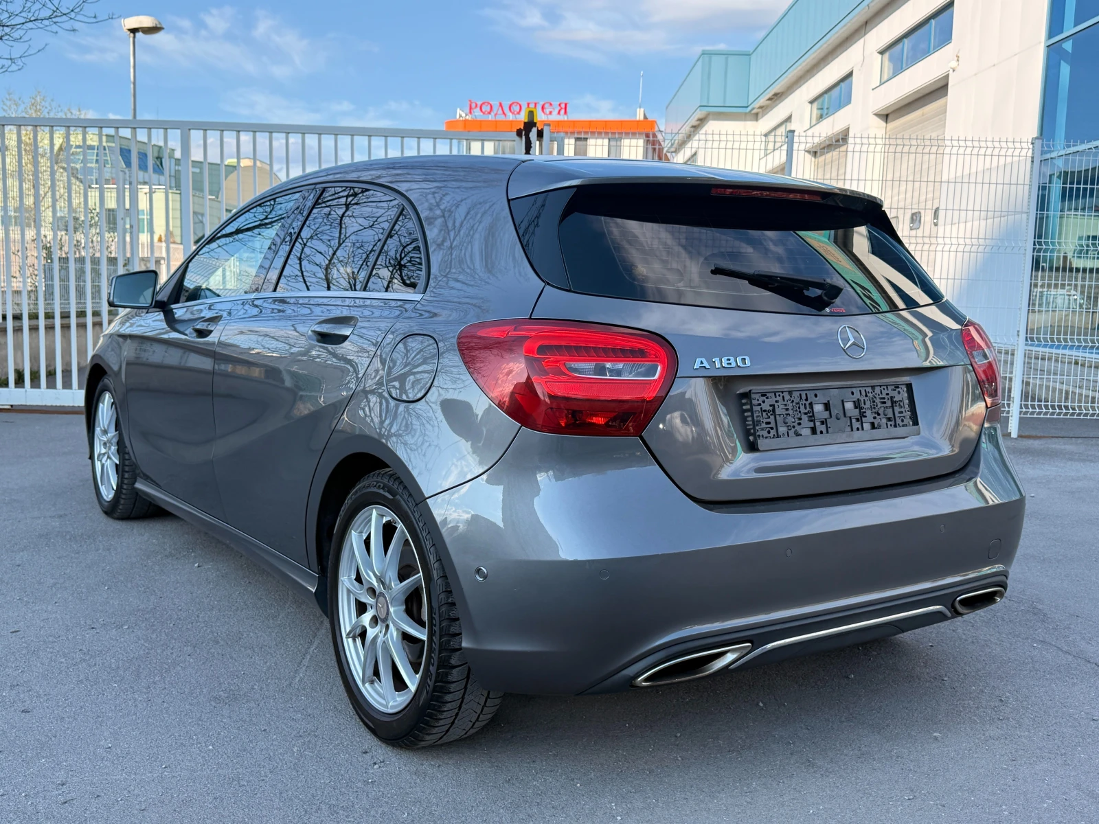 Mercedes-Benz A 180 * FACELIFT* СЕРВИЗНА ИСТОРИЯ* , снимка 6 - Автомобили и джипове - 54138058