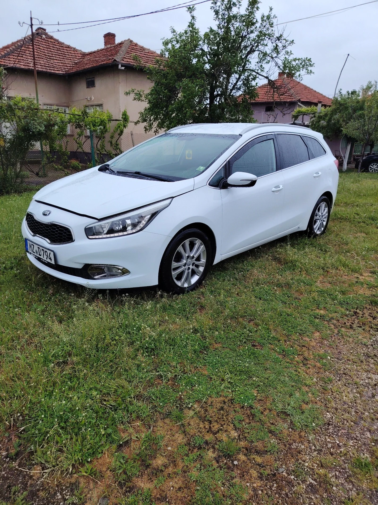 Kia Ceed, снимка 6 - Автомобили и джипове - 54581916