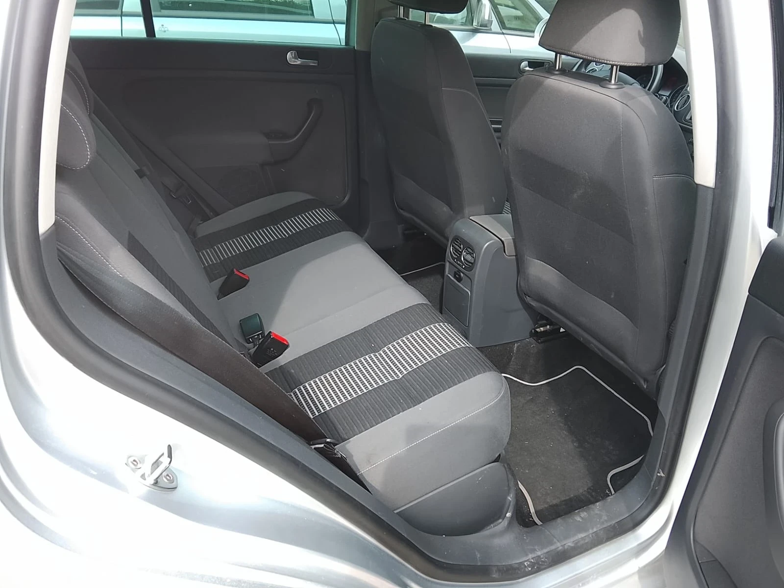 VW Golf Plus, снимка 6 - Автомобили и джипове - 54840352