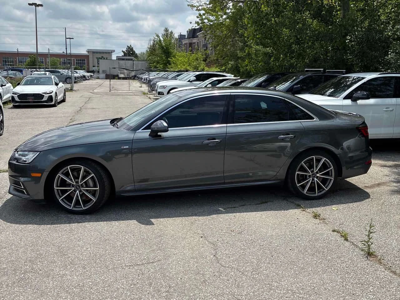 Audi A4 | Progressiv | CARFAX | S LINE | ПОДГРЕВ | ШИБИДАХ, снимка 2 - Автомобили и джипове - 55069946