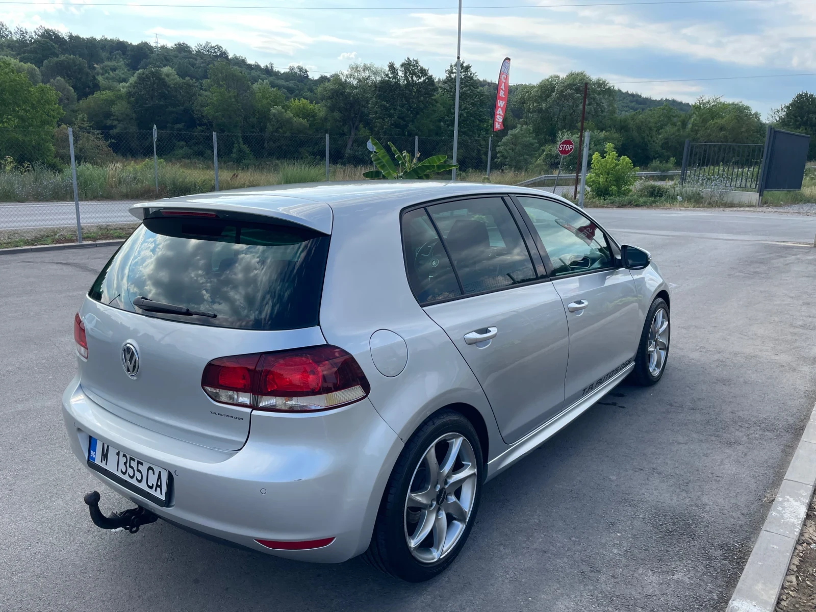 VW Golf 1.6 TDI, снимка 6 - Автомобили и джипове - 55151731