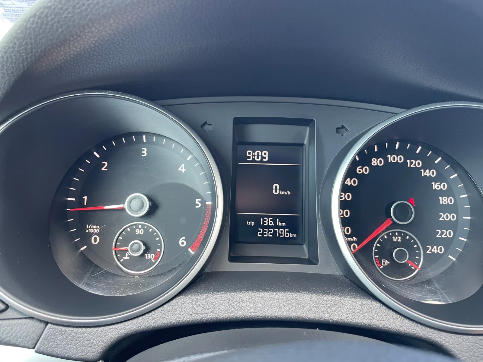 VW Golf 1.6 TDI, снимка 14 - Автомобили и джипове - 55151731