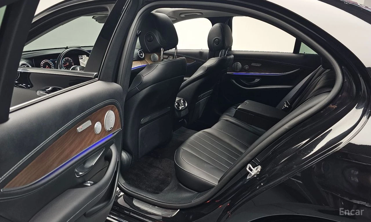 Mercedes-Benz E 300 ��������� * ��������� * HEAD-UP * BURMESTER  | Mobile.bg � ����������� 17