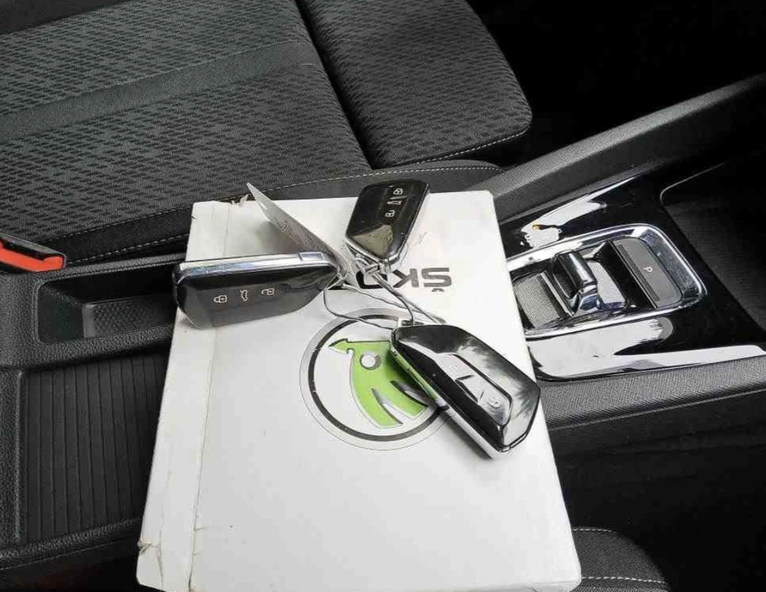 Skoda Octavia 2.0 TDI/150 PS/LED/PDC/ACC/CAMERA, снимка 12 - Автомобили и джипове - 55883702