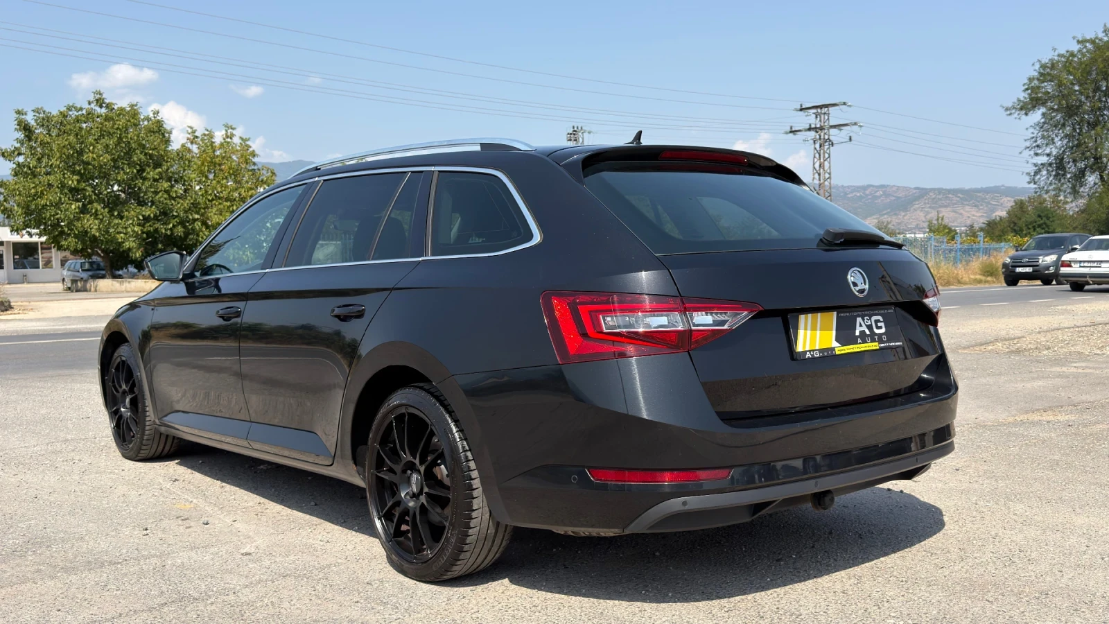 Skoda Superb 2.0TDI 190K.C. FULL, снимка 4 - Автомобили и джипове - 55953424