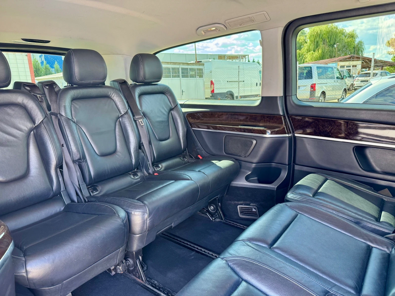 Mercedes-Benz V 300 V250d EXTRA LONG 7+ 1 , снимка 8 - Автомобили и джипове - 56210990