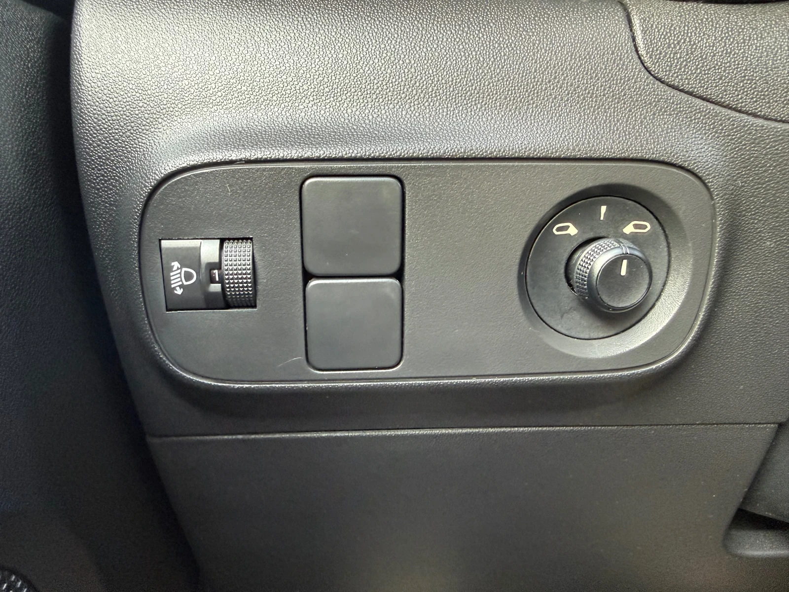 Citroen C3 Shine 1.2 PureTech 83 �.�. �������� | Mobile.bg � ����������� 4