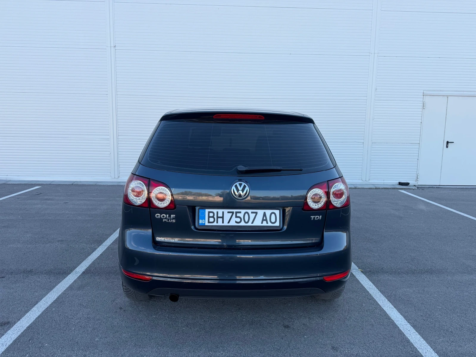VW Golf Plus 1.6Tdi, снимка 4 - Автомобили и джипове - 56570531