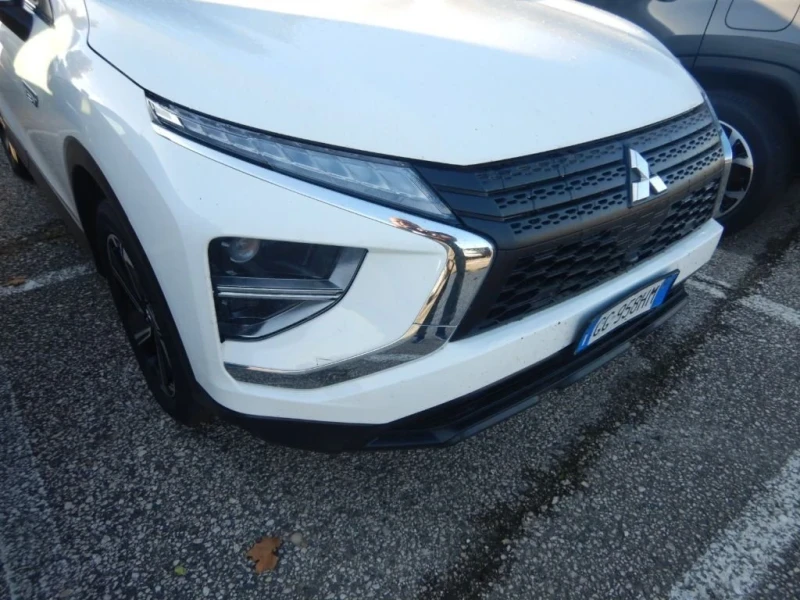 Mitsubishi Eclipse Cross PHEV ТОП Цена, снимка 10 - Автомобили и джипове - 47812990