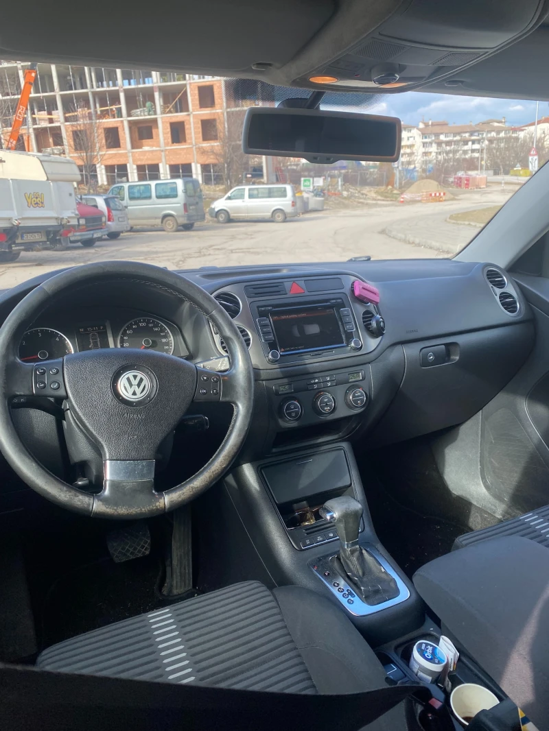 VW Tiguan 2.0 TDI 4x4 AUTOMAT, снимка 9 - Автомобили и джипове - 49413757