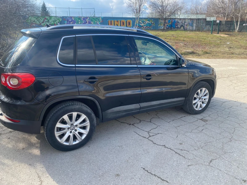 VW Tiguan 2.0 TDI 4x4 AUTOMAT, снимка 1 - Автомобили и джипове - 49413757