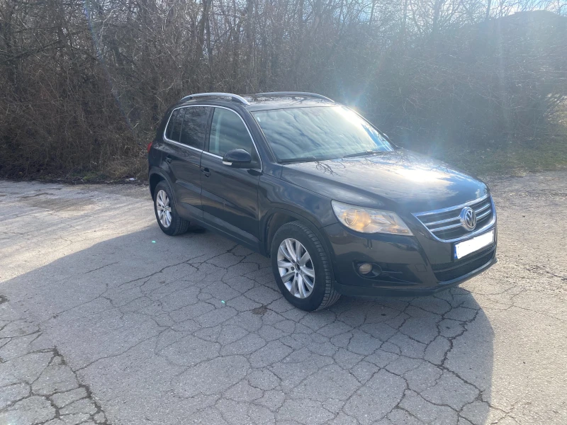 VW Tiguan 2.0 TDI 4x4 AUTOMAT, снимка 2 - Автомобили и джипове - 49413757