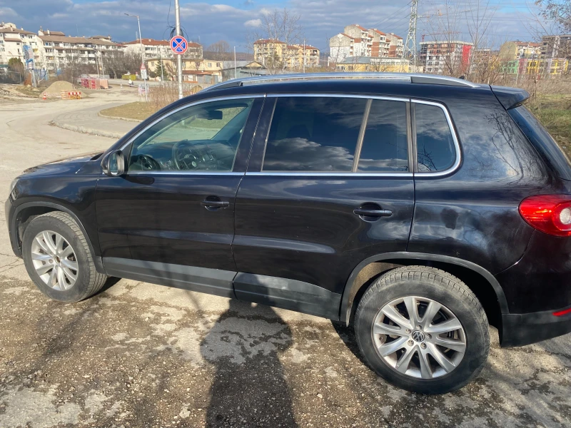 VW Tiguan 2.0 TDI 4x4 AUTOMAT, снимка 16 - Автомобили и джипове - 49413757