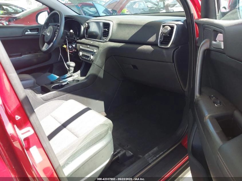 Kia Sportage 2.4L I-4 DI, DOHC, VVT, 181HP Front Wheel Drive - изображение 10