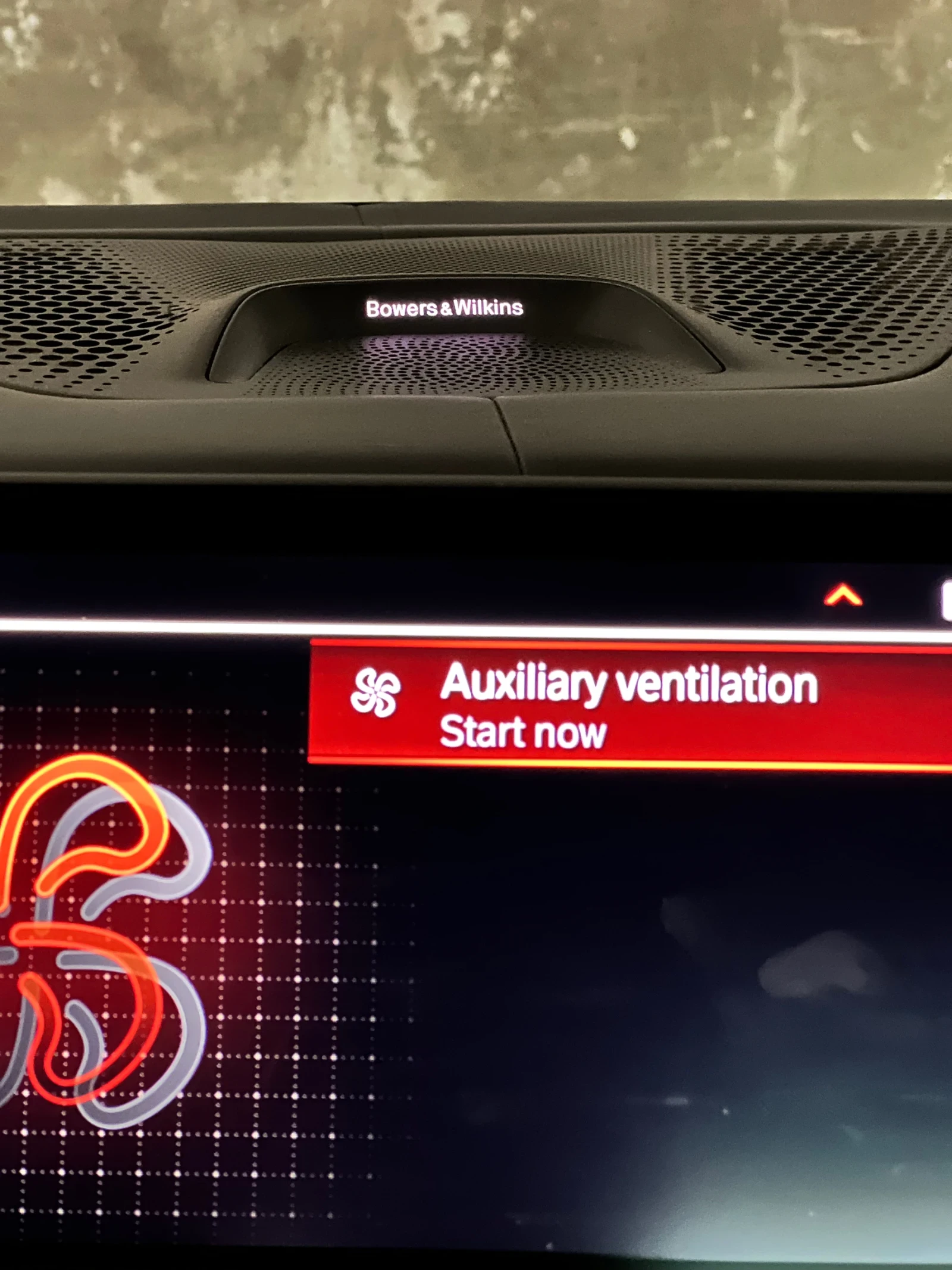 BMW X6 40d M Sky Laser B&W Individual, снимка 11 - Автомобили и джипове - 53953692