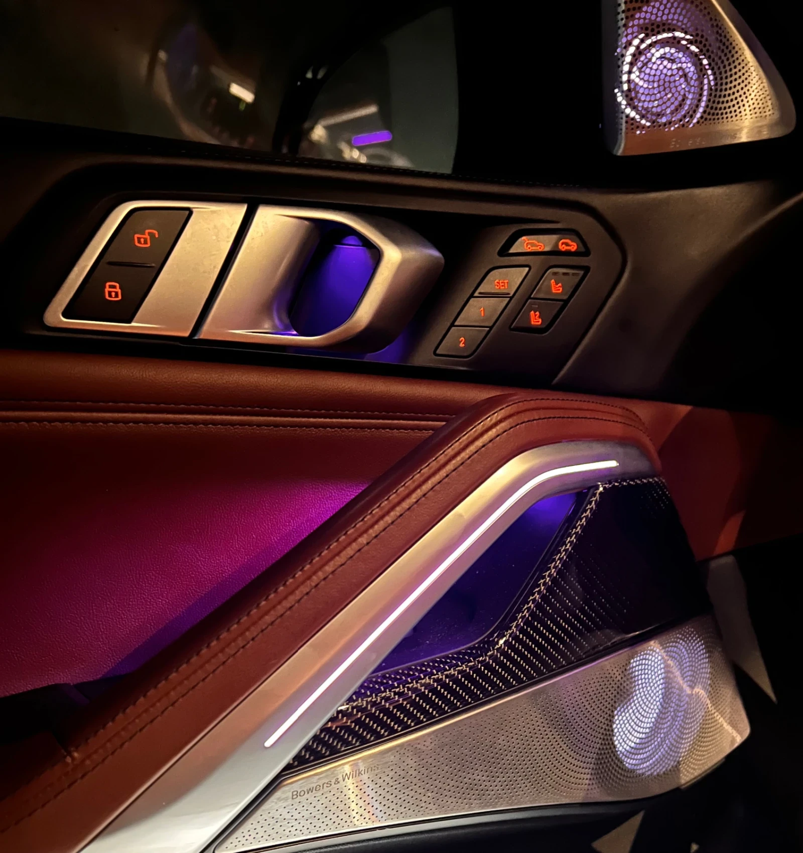 BMW X6 40d M Sky Laser B&W Individual, снимка 10 - Автомобили и джипове - 53953692