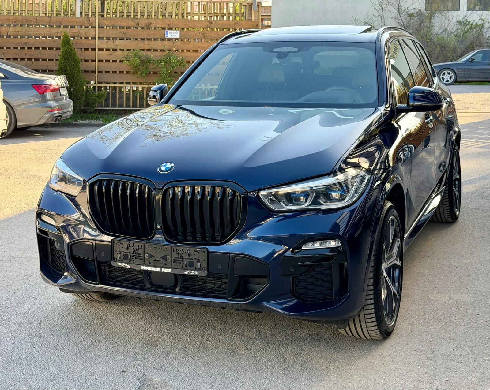 BMW X5 40i xDrive M-pack МНОГО ЕКСТРИ!!!, снимка 3 - Автомобили и джипове - 54335015