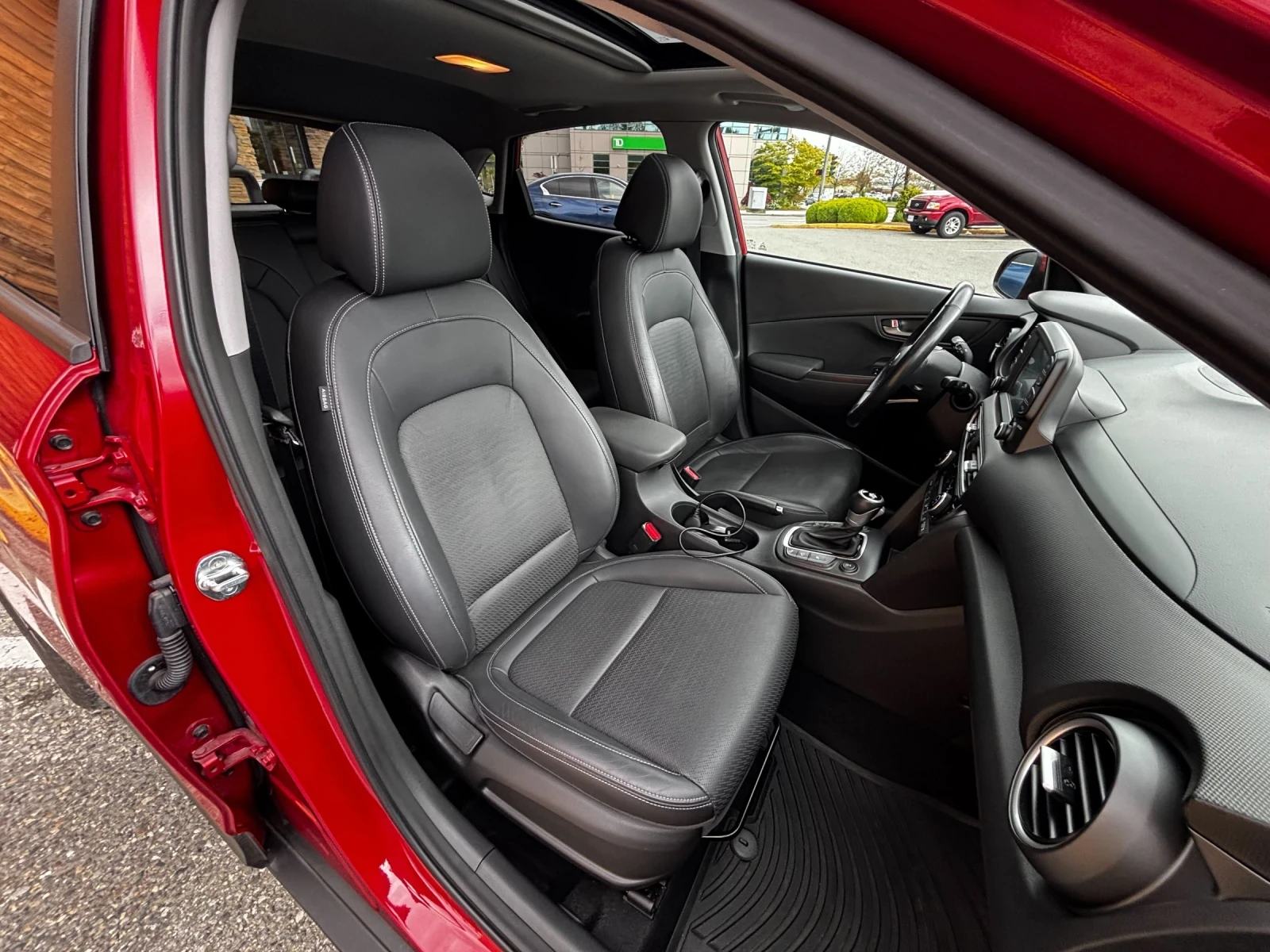 Hyundai Kona З0к* Luxury* AWD* Кожа* Камера* Климатрон* ЗА ГАЗ, снимка 13 - Автомобили и джипове - 54466014