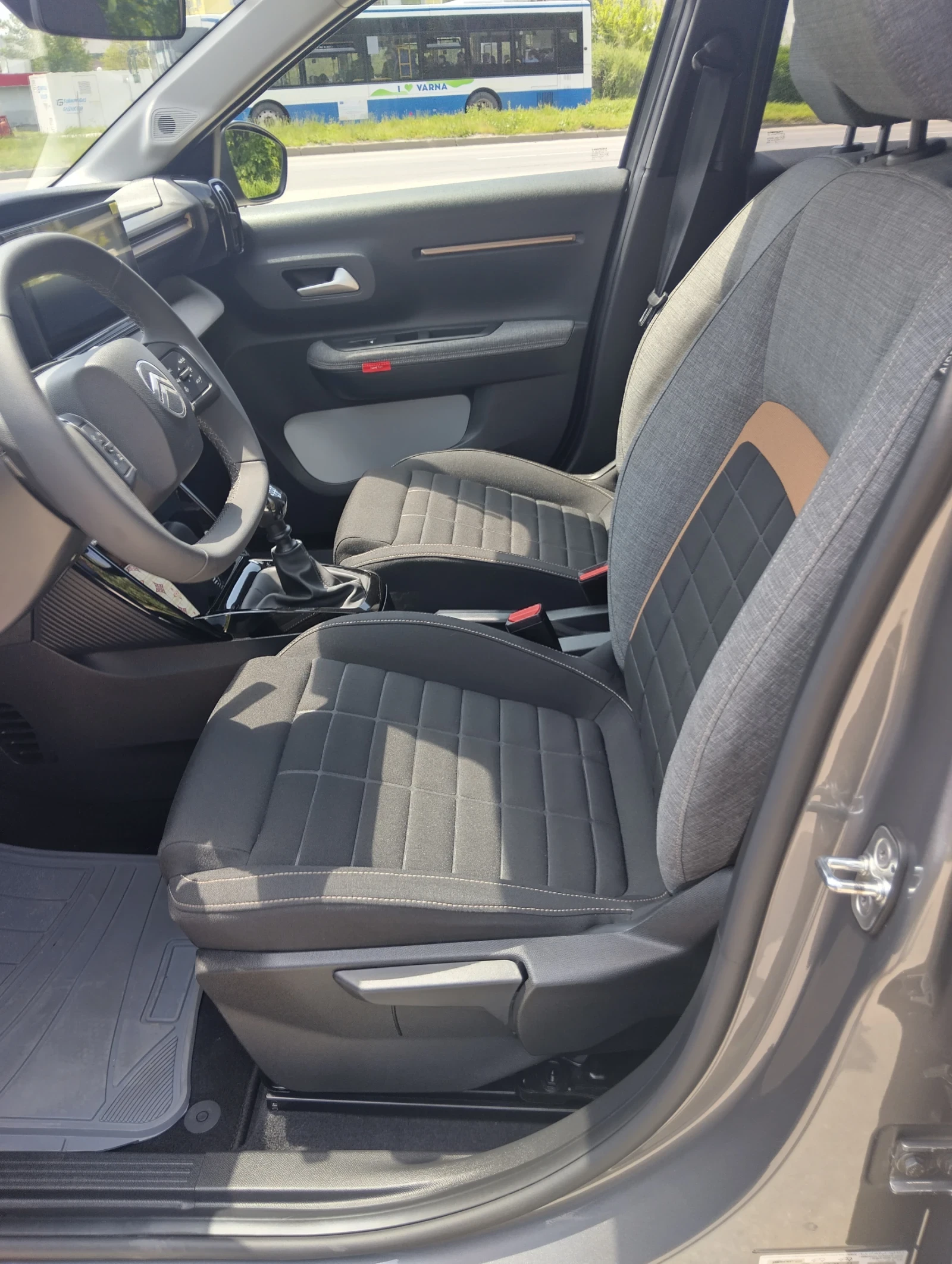 Citroen C3 Aircross PLUS, снимка 8 - Автомобили и джипове - 54503611