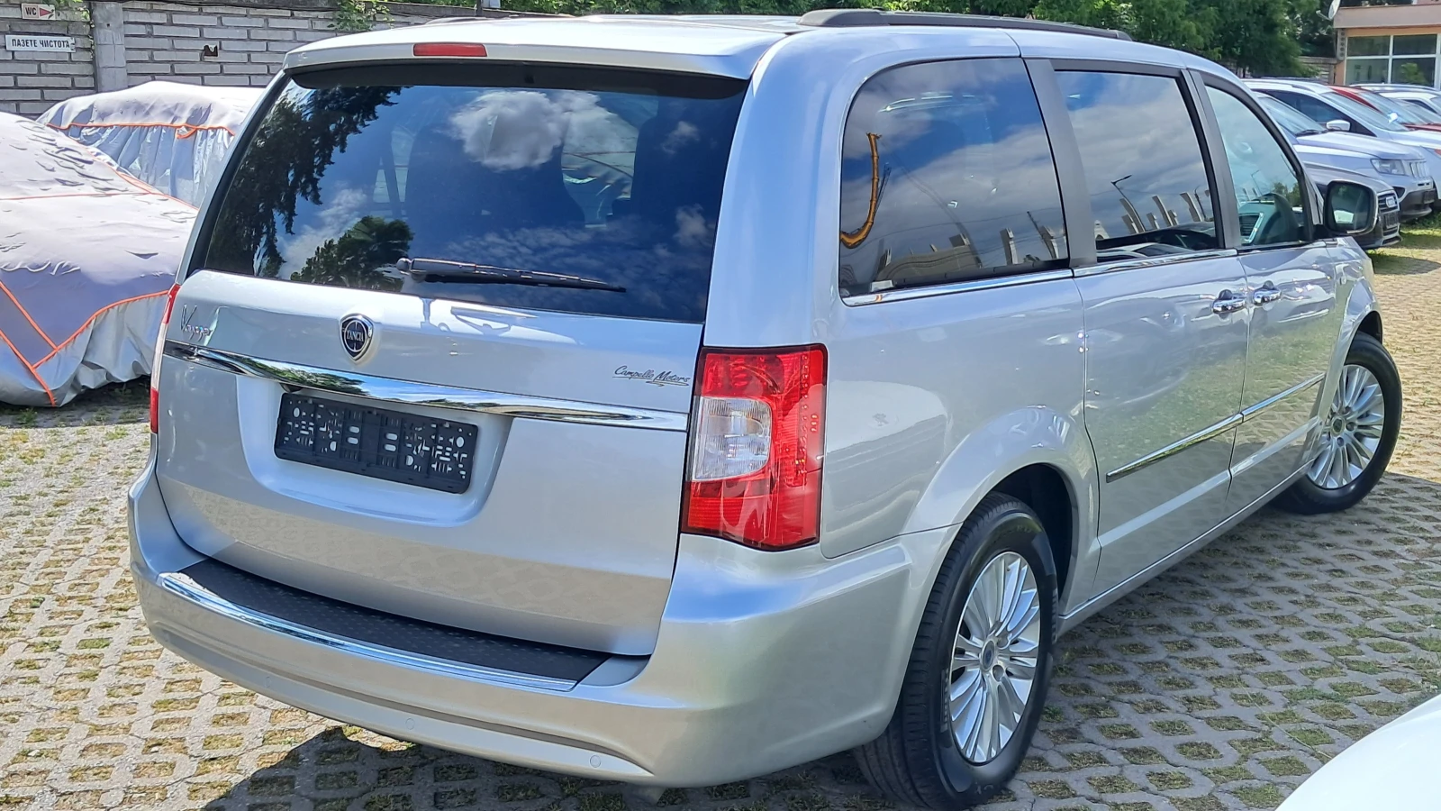 Chrysler Voyager FULL РЕАЛ КМ 7-МЕСТА ИЗКЛЮЧИТЕЛЕН СЕРВИ КНИЖ УНИКТ, снимка 5 - Автомобили и джипове - 54520424