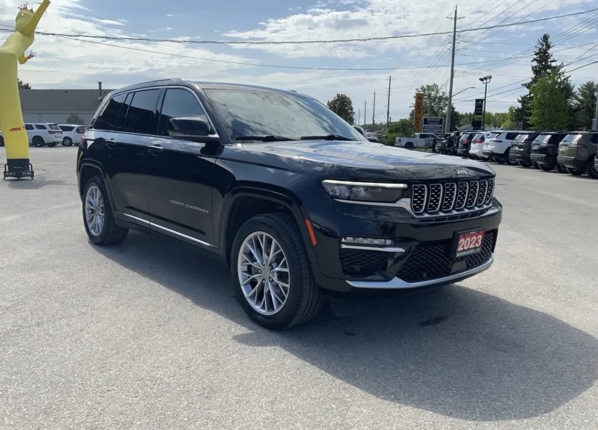 Jeep Grand cherokee SUMMIT * 360 * 5.7 HEMI * CARFAX * 2023 * , снимка 6 - Автомобили и джипове - 55098850