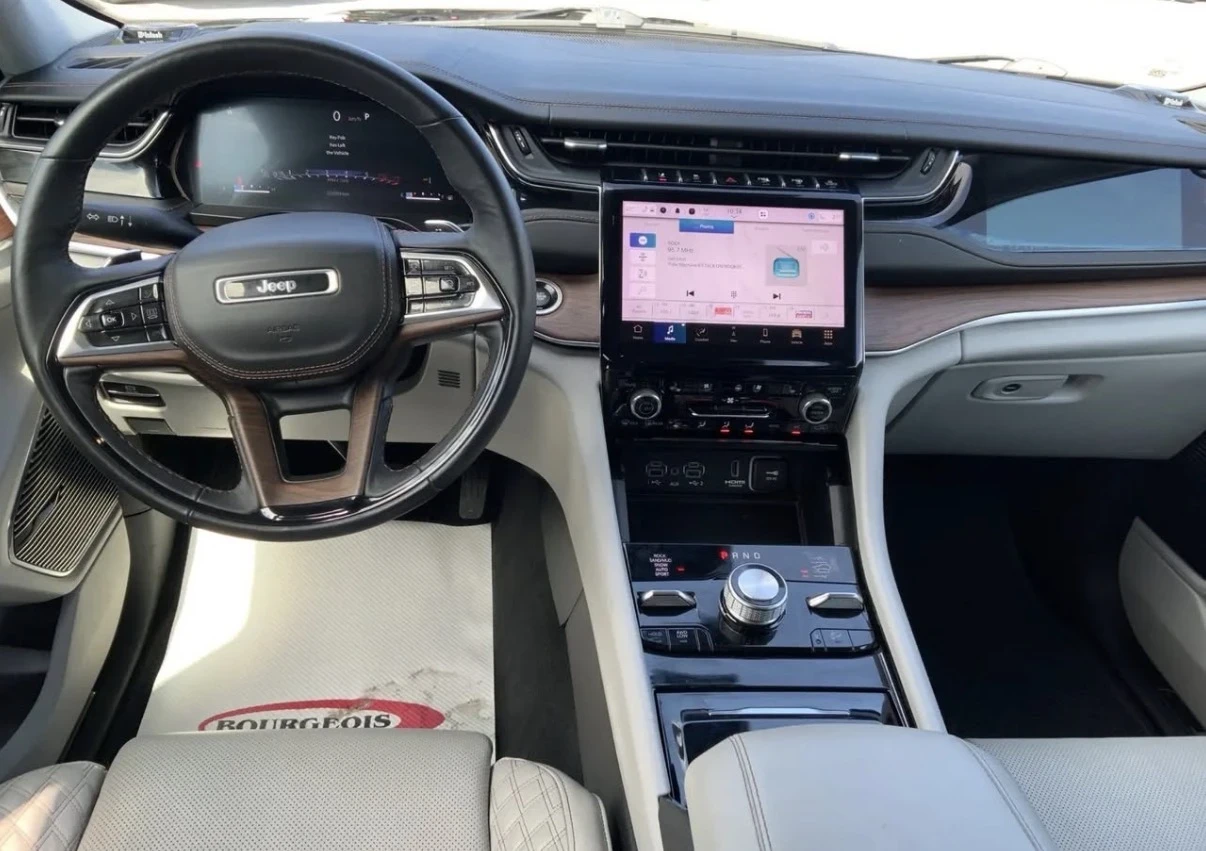 Jeep Grand cherokee SUMMIT * 360 * 5.7 HEMI * CARFAX * 2023 * , снимка 7 - Автомобили и джипове - 55098850