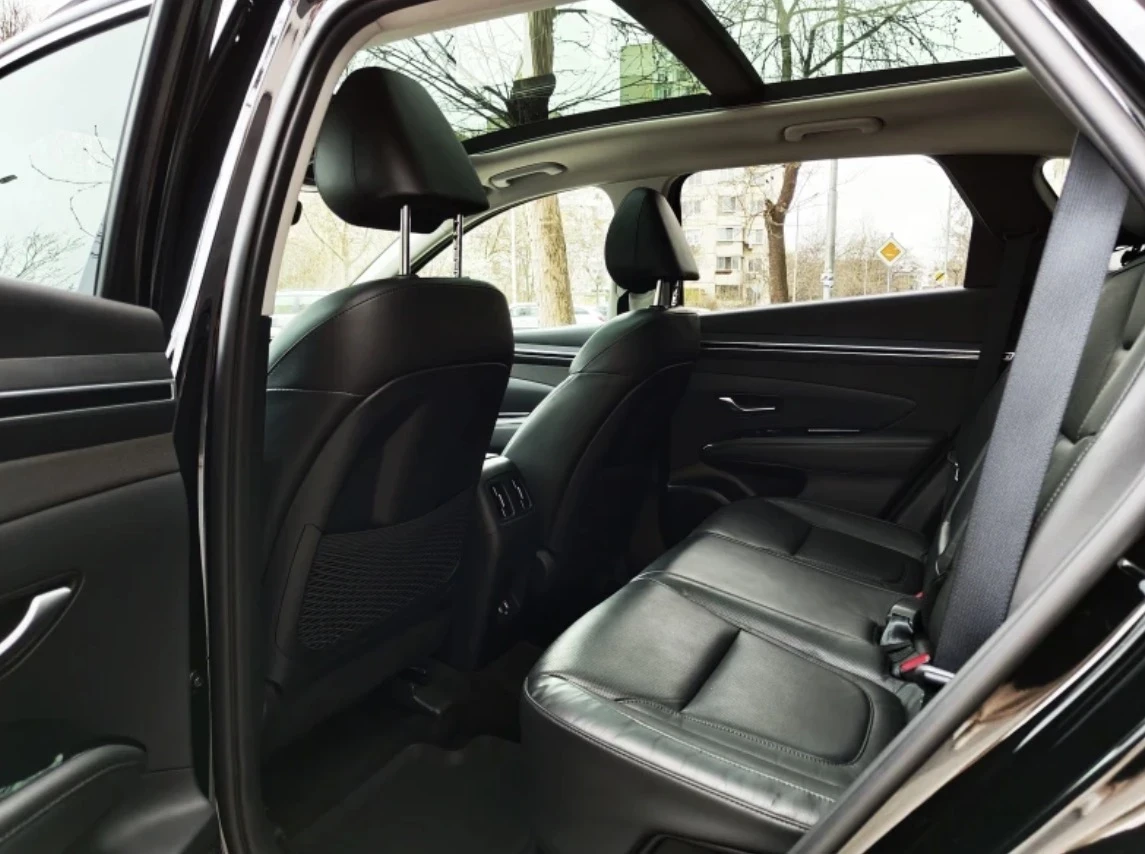 Hyundai Tucson 1.6 T-GDI Hybrid AWD | FULL EXTRAS, снимка 11 - Автомобили и джипове - 55659515