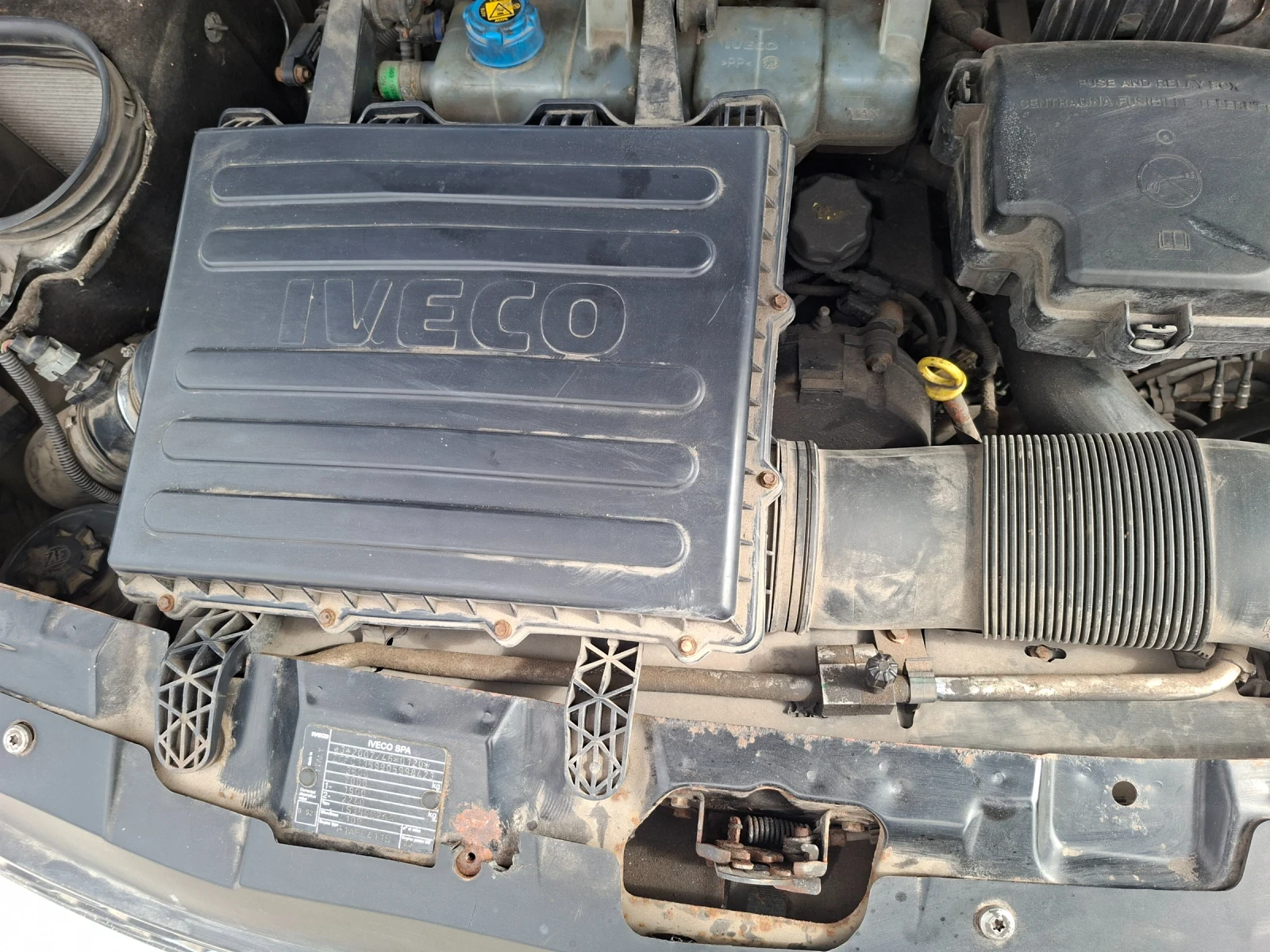 Iveco Daily 2.3/130к.с, снимка 14 - Бусове и автобуси - 56270168
