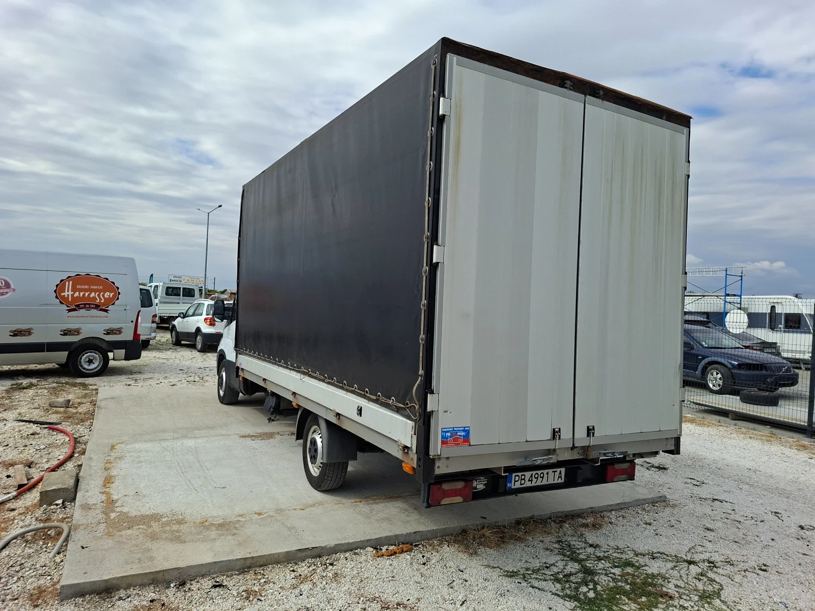 Iveco Daily 2.3/130к.с, снимка 9 - Бусове и автобуси - 56270168