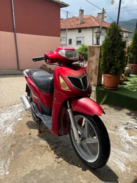 Honda Sh, снимка 2
