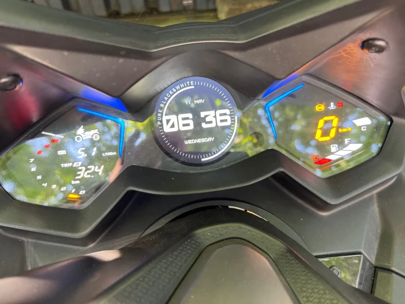 Kymco AK 550 АК, снимка 12 - Мотоциклети и мототехника - 52639469