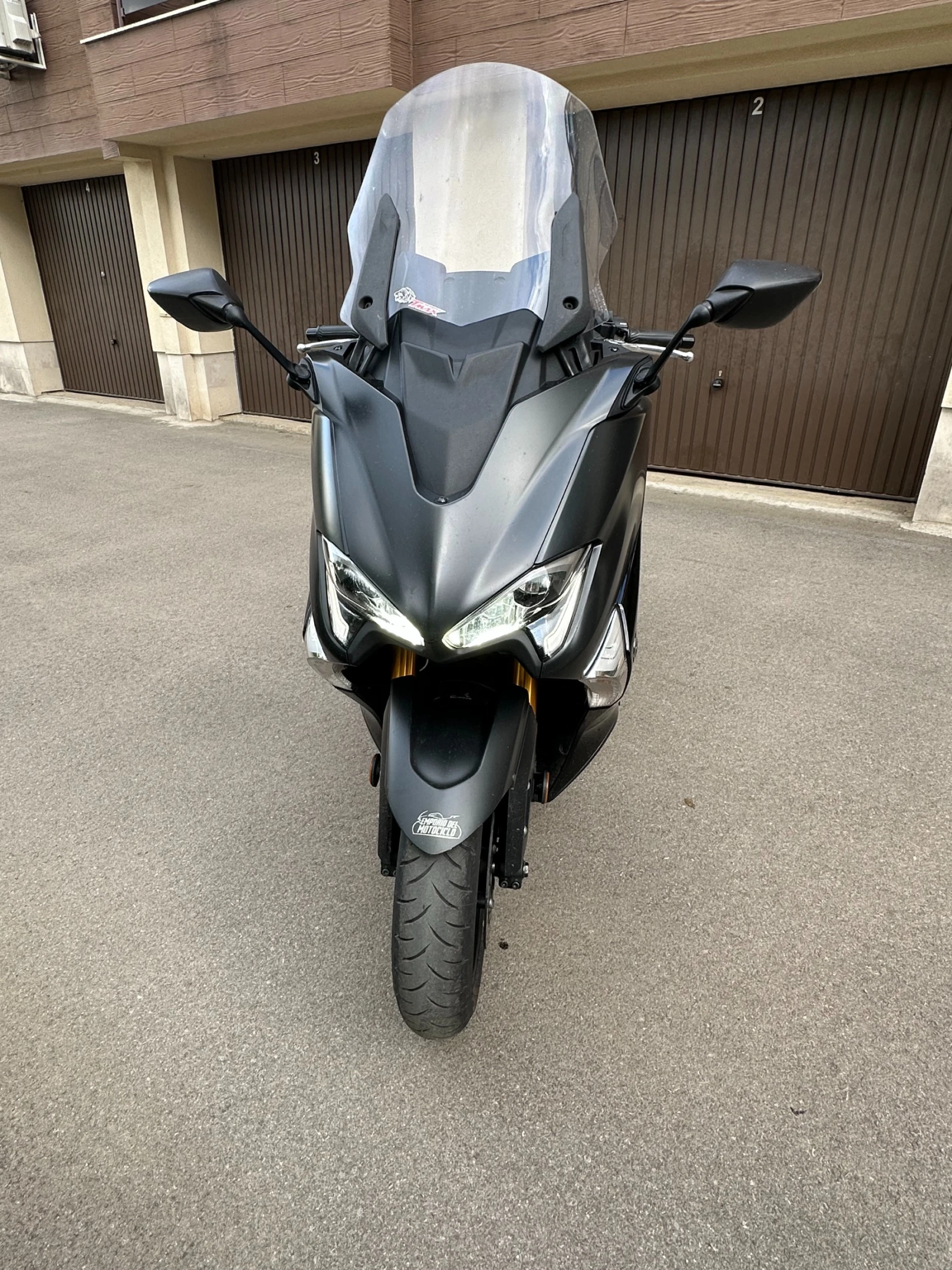 Yamaha T-max