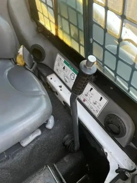 Мини челни товарачи Bobcat Т110, снимка 5