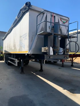 Полуремарке Mega, снимка 1