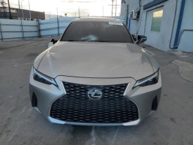     Lexus IS 300