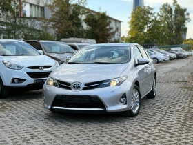 Обява за продажба на Toyota Auris 1.6i - 132К.С. / 6 СКОРОСТИ / НАВИГАЦИЯ / КАМЕРА ~18 500 лв. - изображение 1