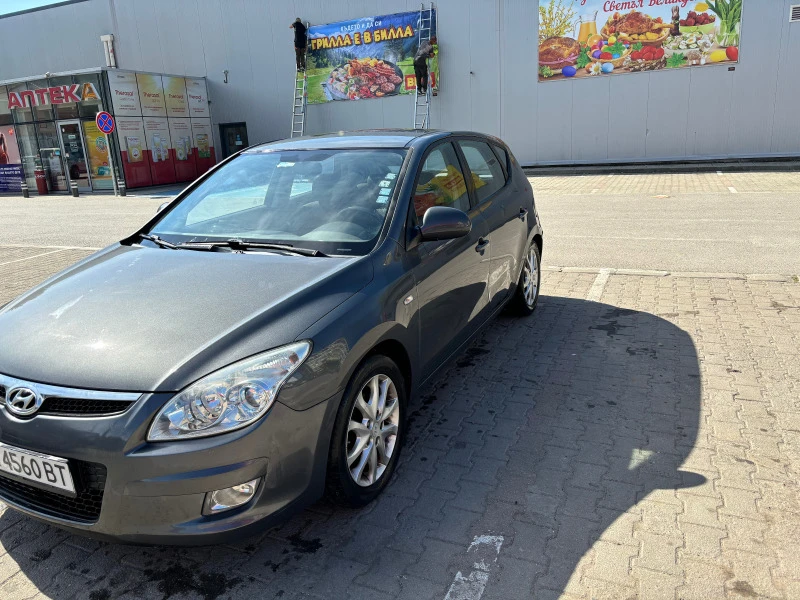 Hyundai I30 1.6 CRDI, снимка 4 - Автомобили и джипове - 47461527