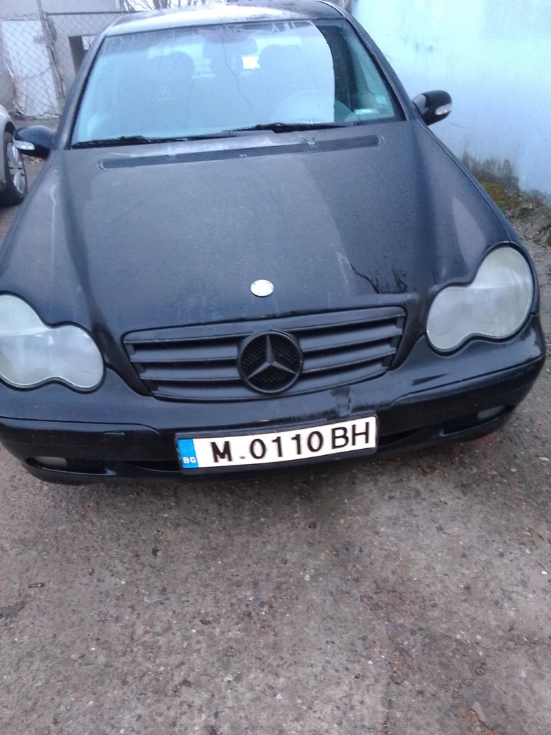 Mercedes-Benz C 220, снимка 1 - Автомобили и джипове - 48851341