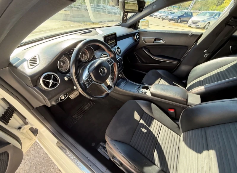 Mercedes-Benz CLA 220 AMG пакет, Panorama , снимка 9 - Автомобили и джипове - 52700569