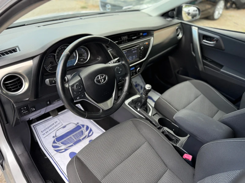 Toyota Auris 1.6i - 132К.С. / 6 СКОРОСТИ / НАВИГАЦИЯ / КАМЕРА, снимка 6 - Автомобили и джипове - 51824597