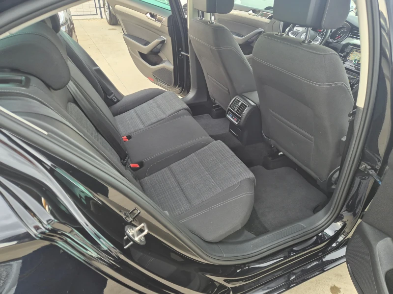 VW Passat 4Х4-А/Т-190кс, снимка 10 - Автомобили и джипове - 52455277